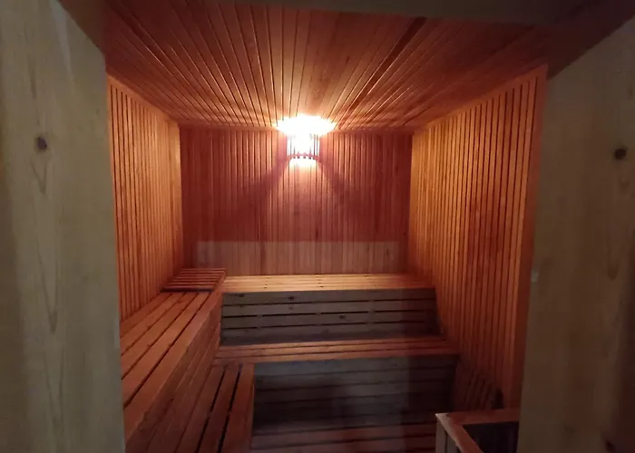 Enjoy With Apollo In Αλάνια